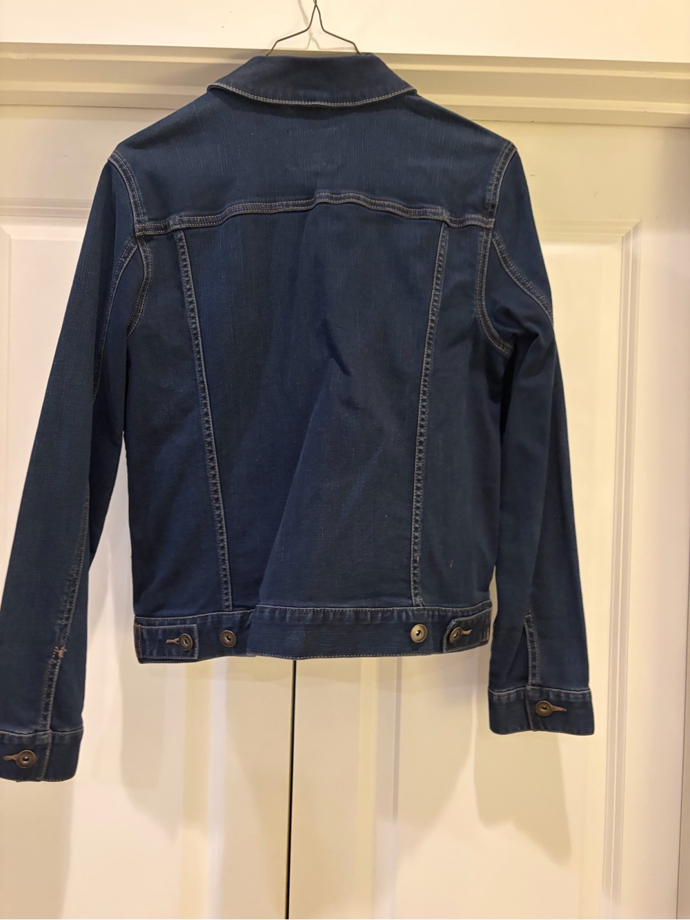 Daily Ritual Women’s Blue Denim Jacket - Picture 2 of 4